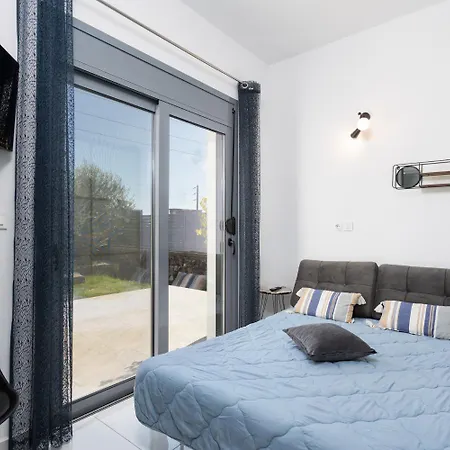 Livis 2 וילה קיוטארי