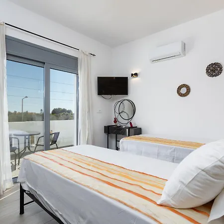 Villa Livis 2 *