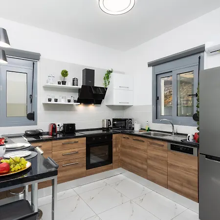 Livis 2 * קיוטארי