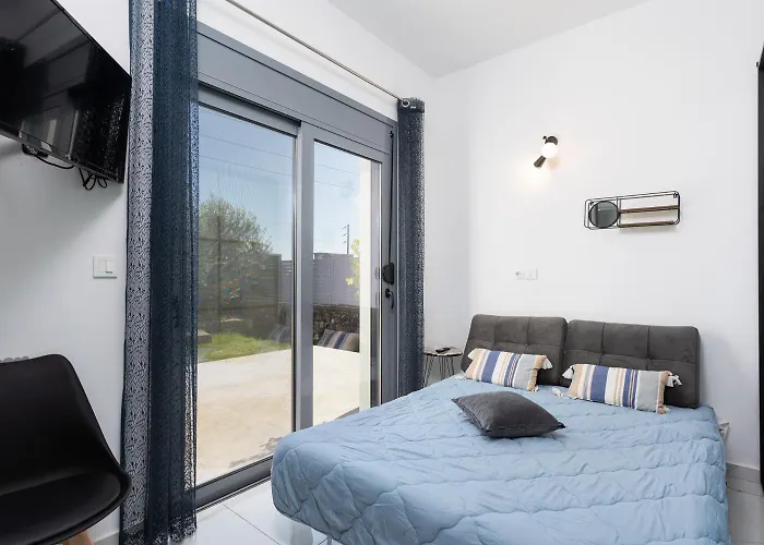 Livis 2 فيلة كوتاري